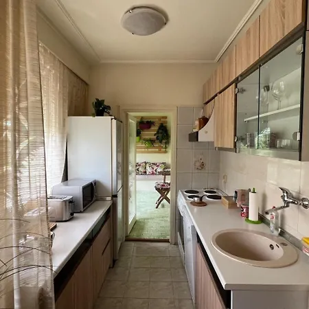 R&r Apartmant Konjarnik Belgrade